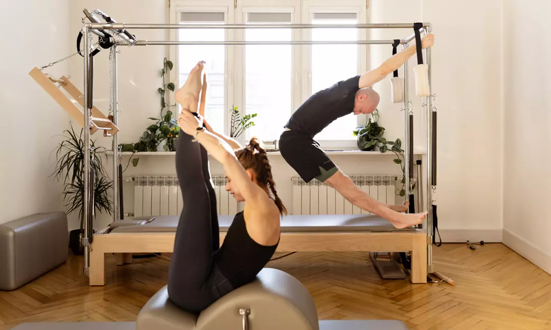 Treningi pilates w kameralnych grupach lub indywidualnie