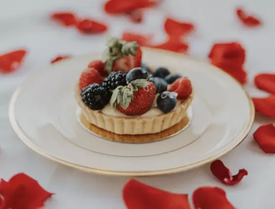 Romantic Lighthouse Dining with Panoramic Views for Two or Four People