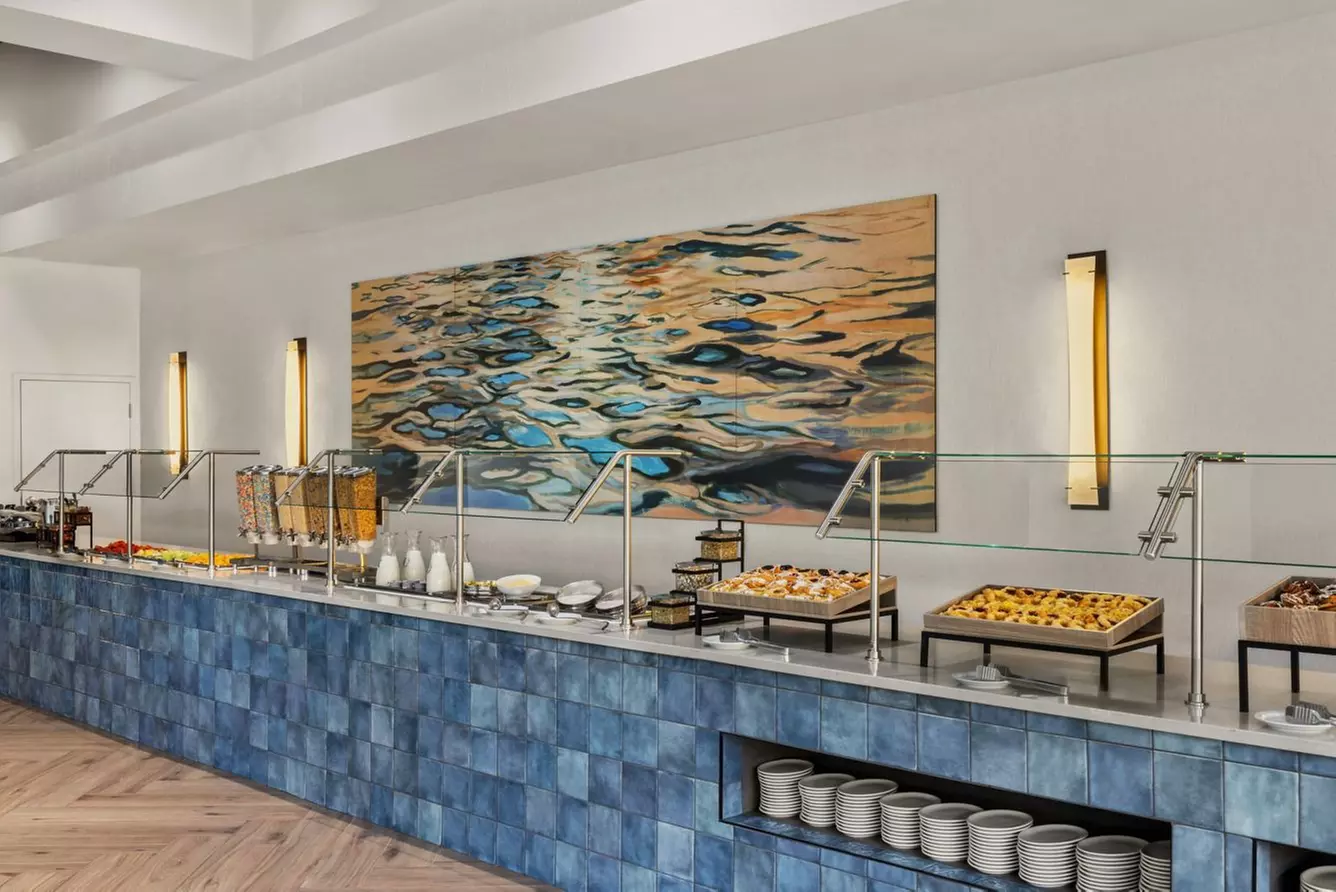 Luxury Resort Near Orlando Parks - Book Now!