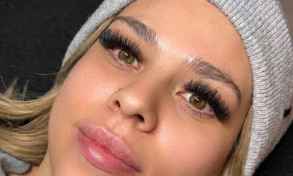 Classic, Hybrid, Mega Volume, or Volume Full Set Eyelash Extension