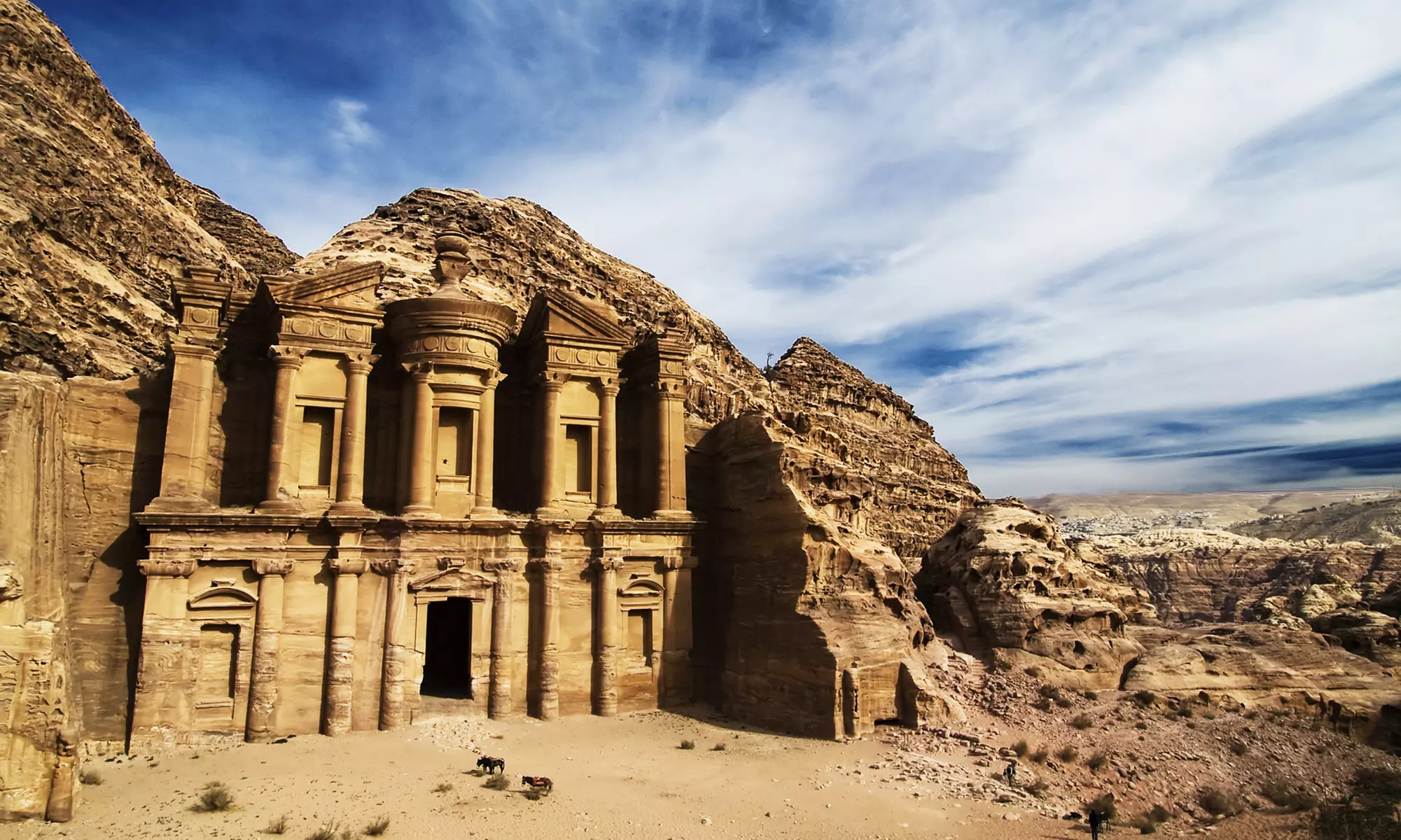 ✈ Jordon: 5-Night Adventure with Air & Hotel from Worldee