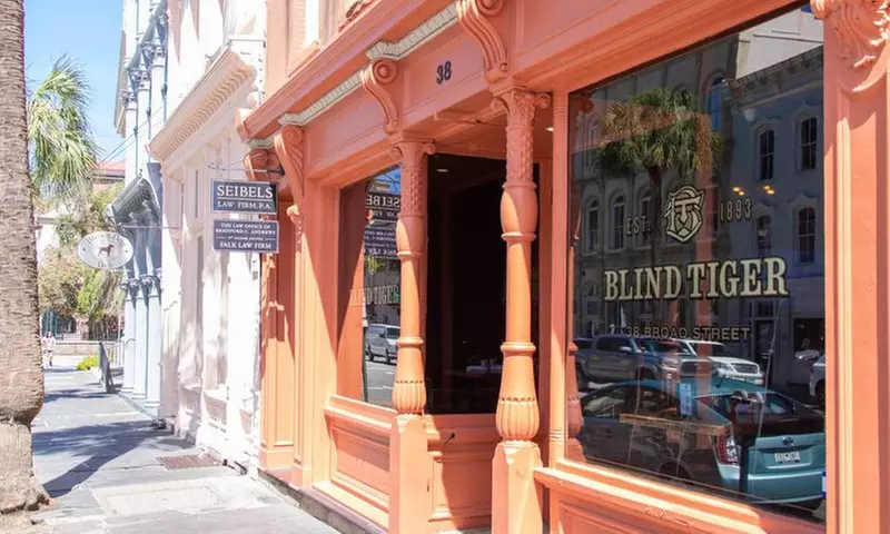 Guided Craft Beer & Cocktails Tour Through Streets of Charleston, SC