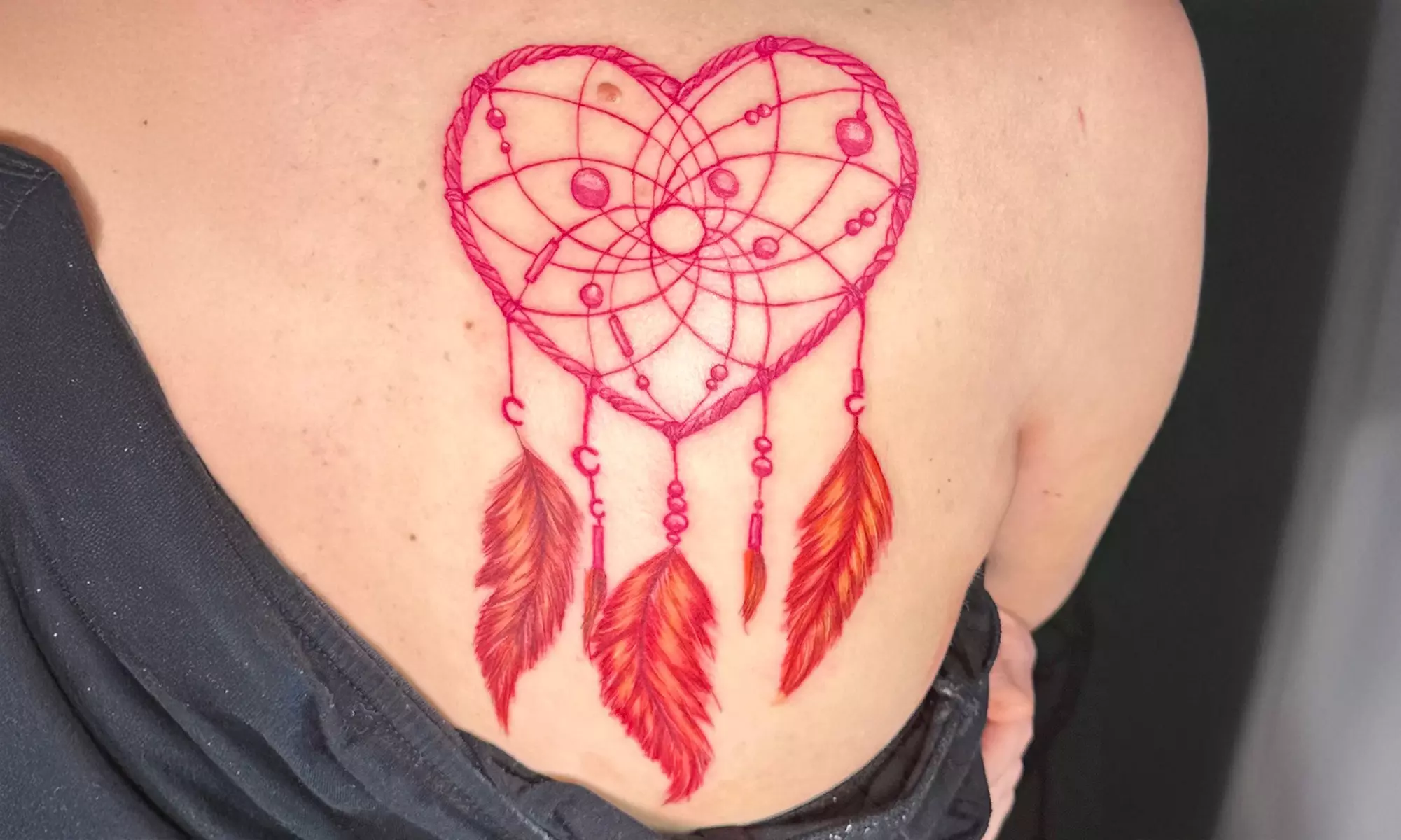 Wykonanie tatuażu czarno-białego lub kolorowego