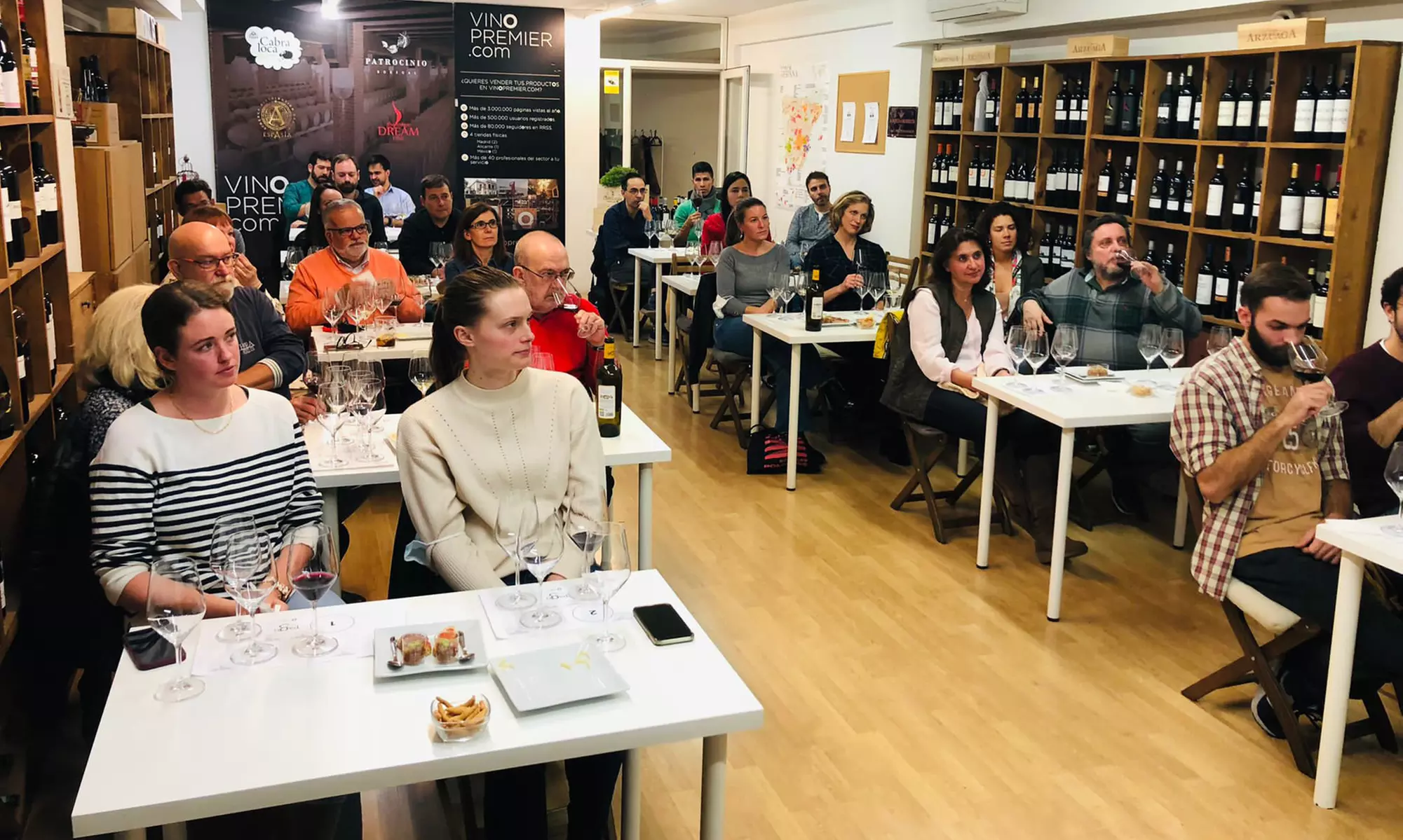 Cata de 6 vinos con degustación de ibéricos para 2, 4 o 6 personas