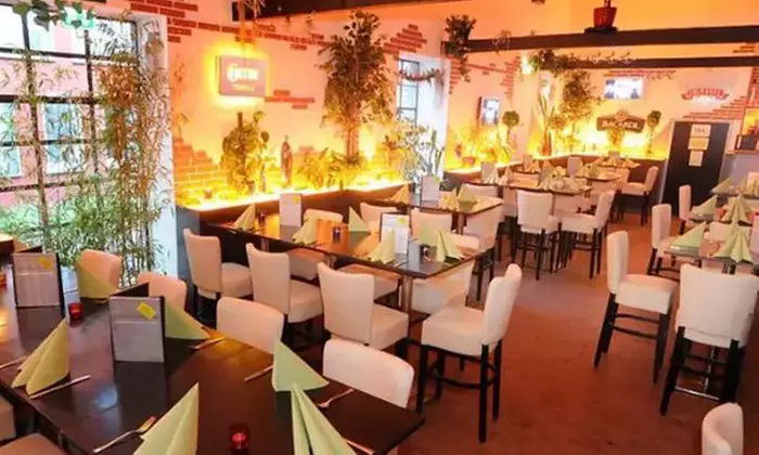 Herzhafter Genuss: 2-Gänge-Flammkuchen-Menü für 2 oder 4 Personen