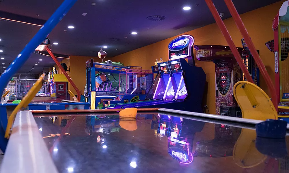 2 o 3 partidas de bolos con todo incluido en Bowling Tres Aguas