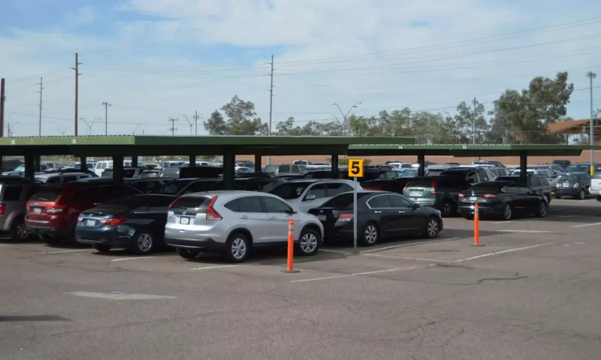 Up To 27% Off Airport Parking at PHX