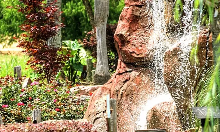18-Hole Mini Golf and Slushie of Choice – Pearl, MS