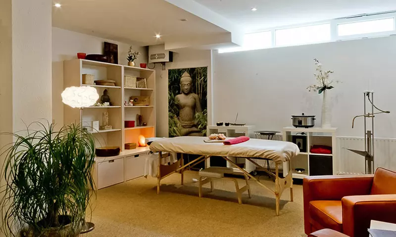 Verwöhnpaket mit Sauna, Ganzkörper-Massage und opt. Gesichtsbehandlung