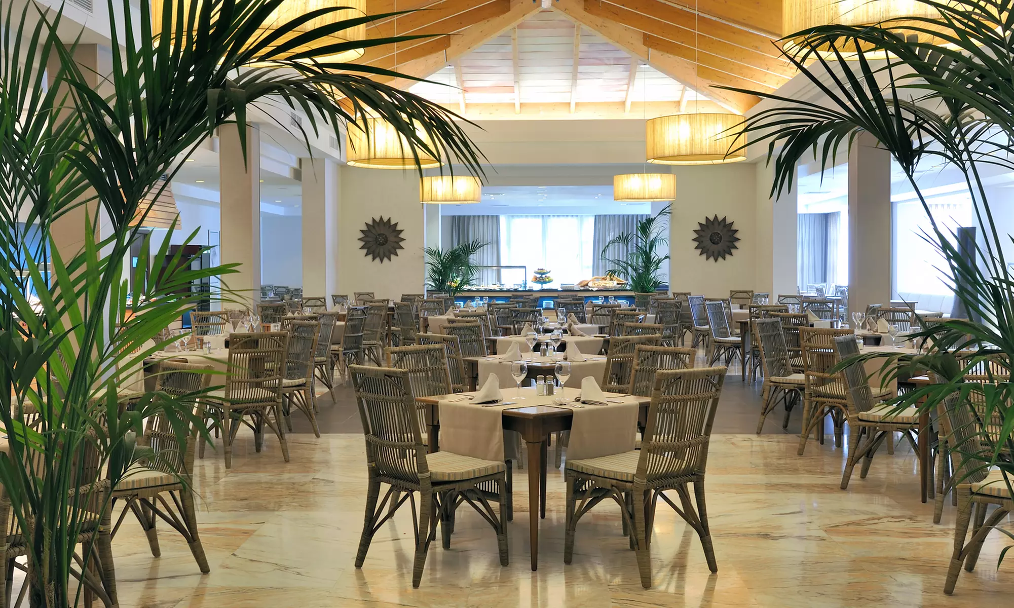 Acceso a spa para 2 con copa de cava y opción a buffet y masaje