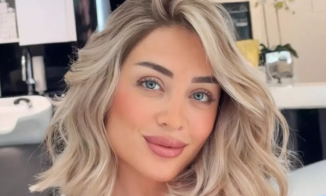 Experience Two, Four, or Six Microdermabrasion Treatments