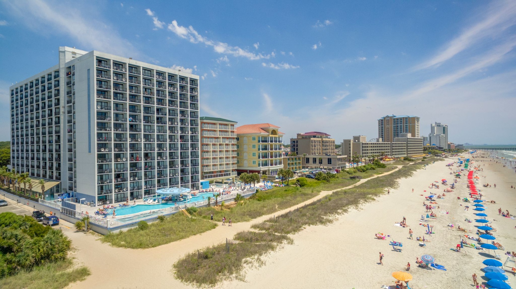 Myrtle Beach Oceanfront Hotel with Swim-Up Bar