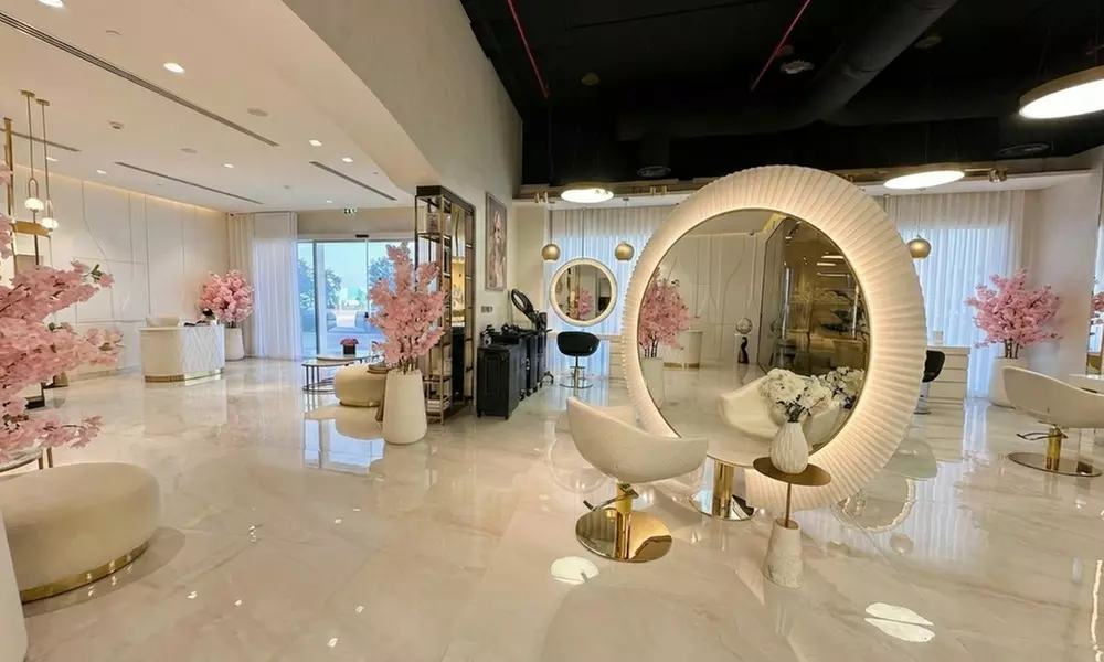 Relaxing Full Body, Deep Tissue, Slimming, or Hot Stone Spa Treatment