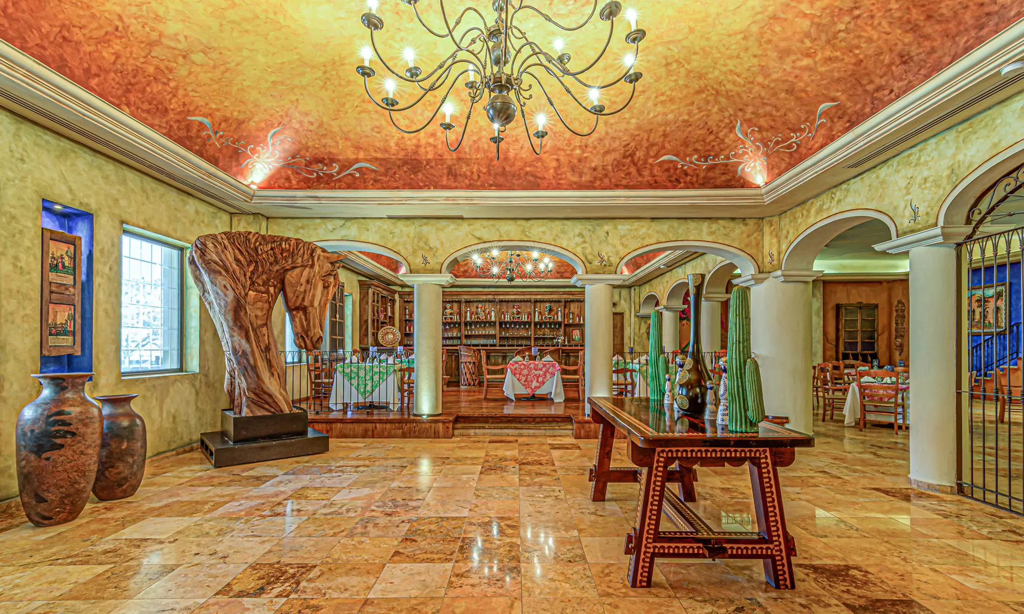 4-Star Beachfront Resort With Pools, Dining & Ocean Views