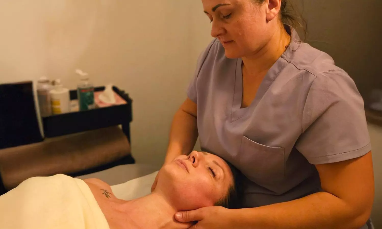 Masaż klasyczny, relaksacyjny, gorącymi kamieniami lub antycellulitowy