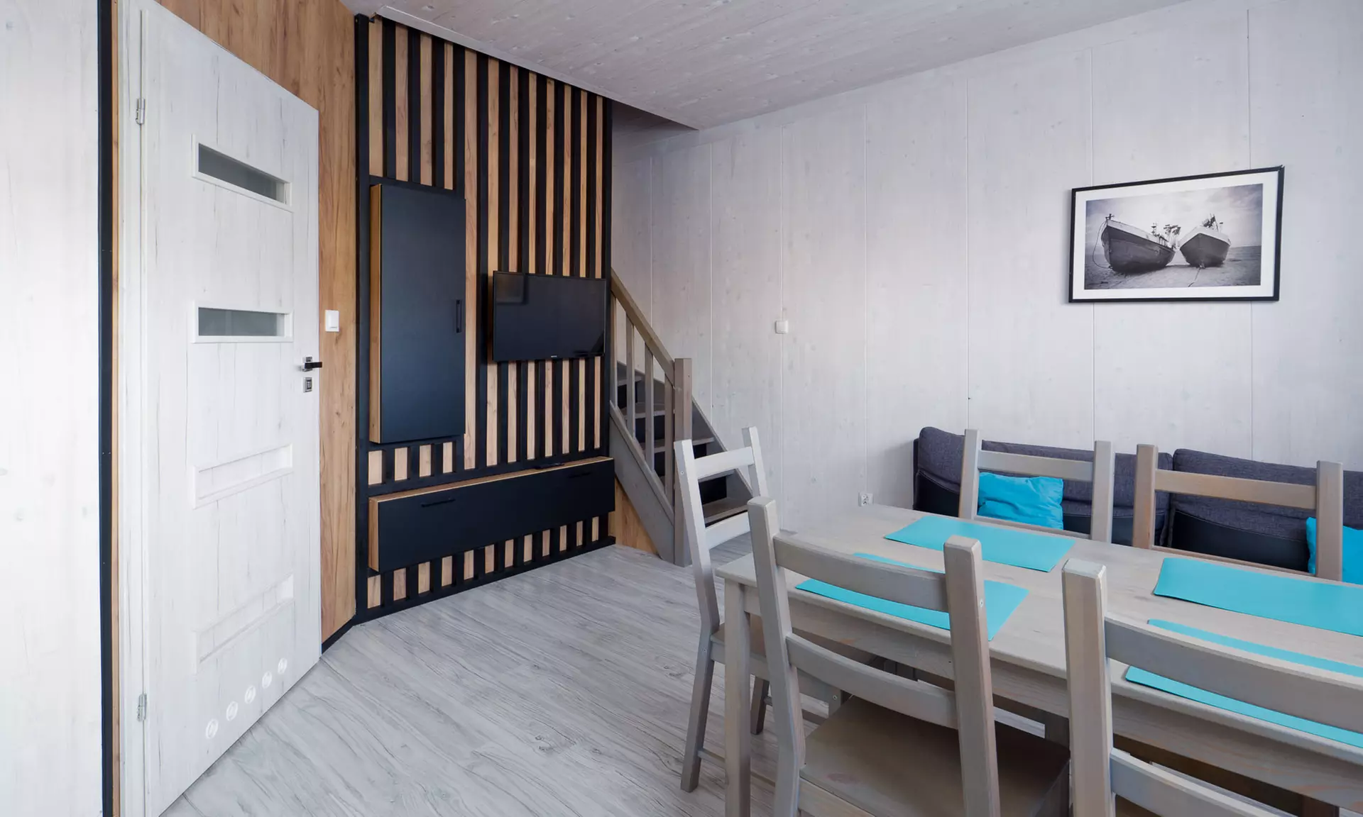 Dla grup: Jarosławiec: domek lub apartament dla 4 lub 6 osób, 1-7 nocy