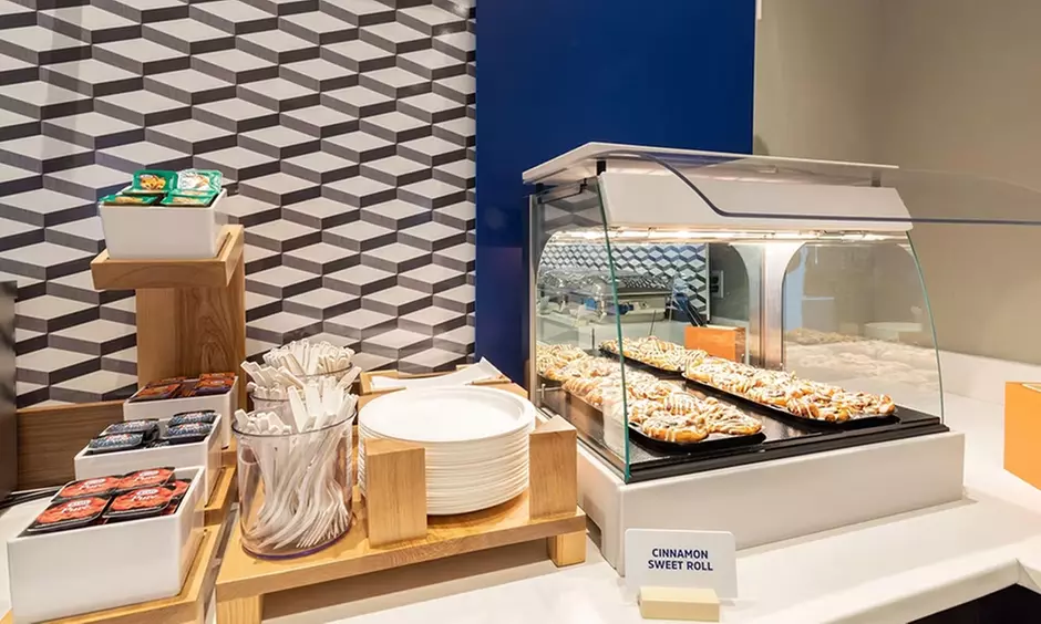 Stay at Holiday Inn Express Fishkill–Mid Hudson Valley, NY