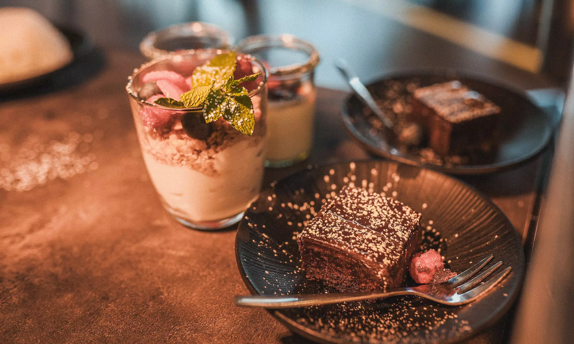 Hafencity-Mittagsmenü mit Burger, Beilage & Dessert für 1 - 4 Personen