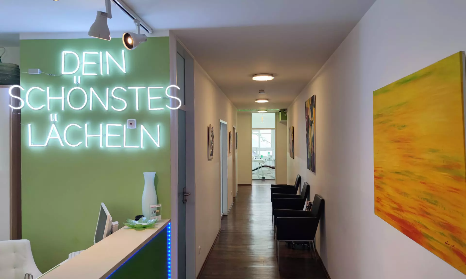 Wertgutschein: professionelle Zahnreinigung oder Zahn-Bleaching