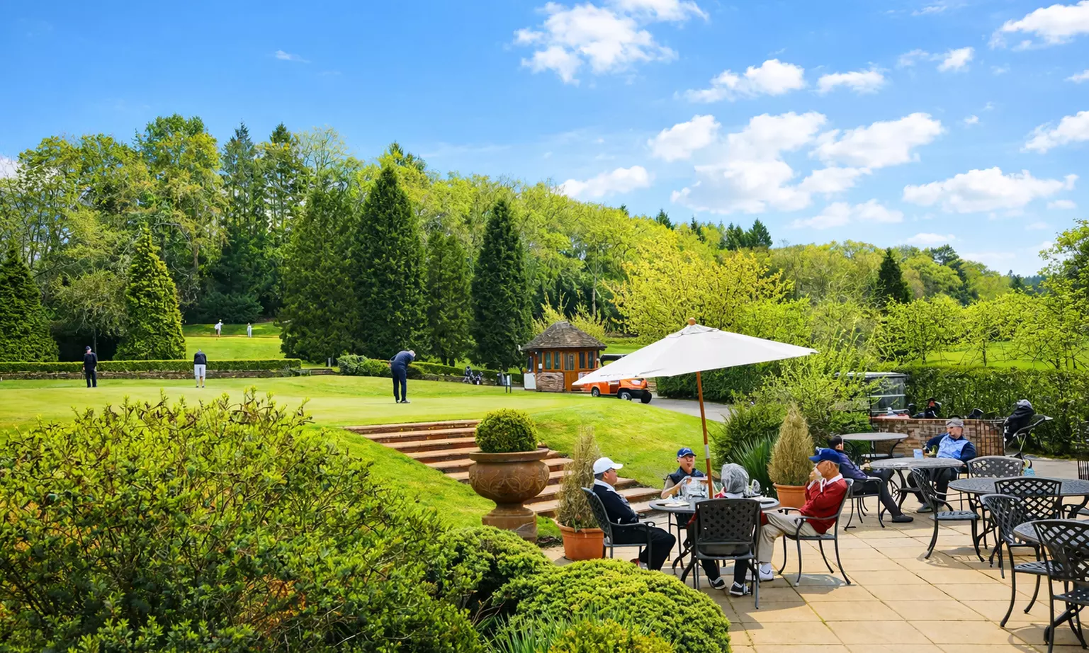 Hampshire: 4* Superior Double or Twin Room Stay with Breakfast