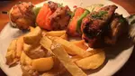 Menú de parrillada para 2 o 4 personas con postre y bebida