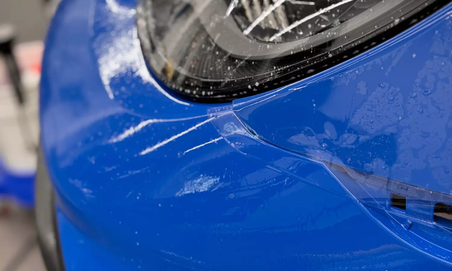 Bis zu 30% Rabatt auf den Professionelle Autopflege (innen und außen) bei GLANZWERK