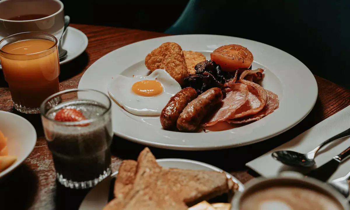 4* Birmingham Stay for 2 with Breakfast & Dinner