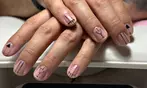 Manicura y pedicura semipermanente o acrílico/gel