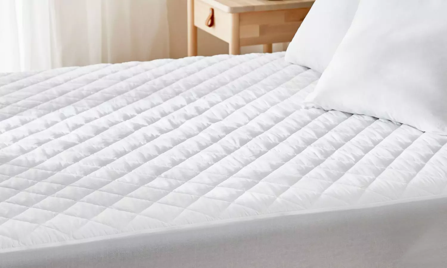 Pikolin Home- Protector de colchón impermeable con aloe vera