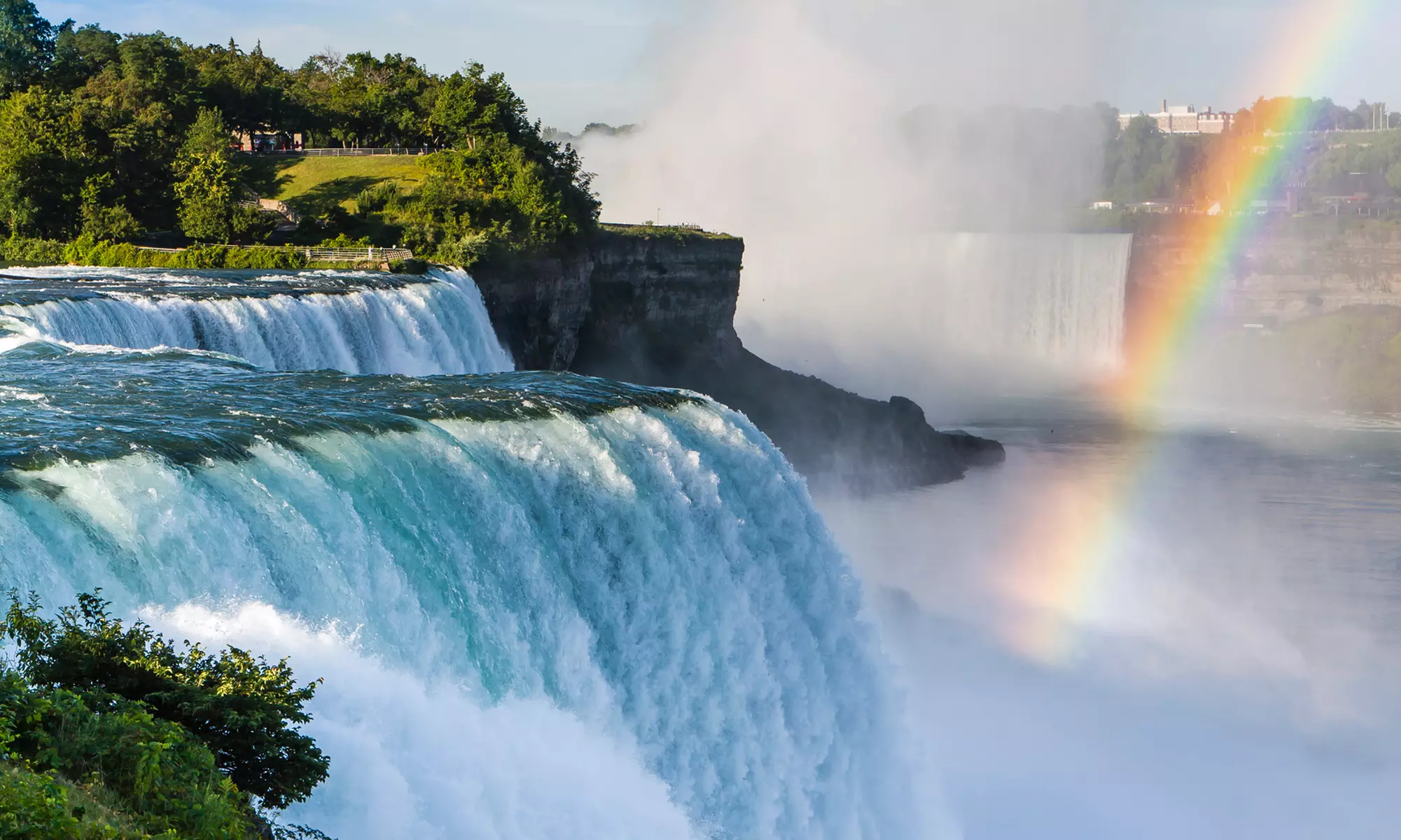 ✈ 7-Day Toronto & Montreal with Optional Niagara Falls Vacation w/ Air