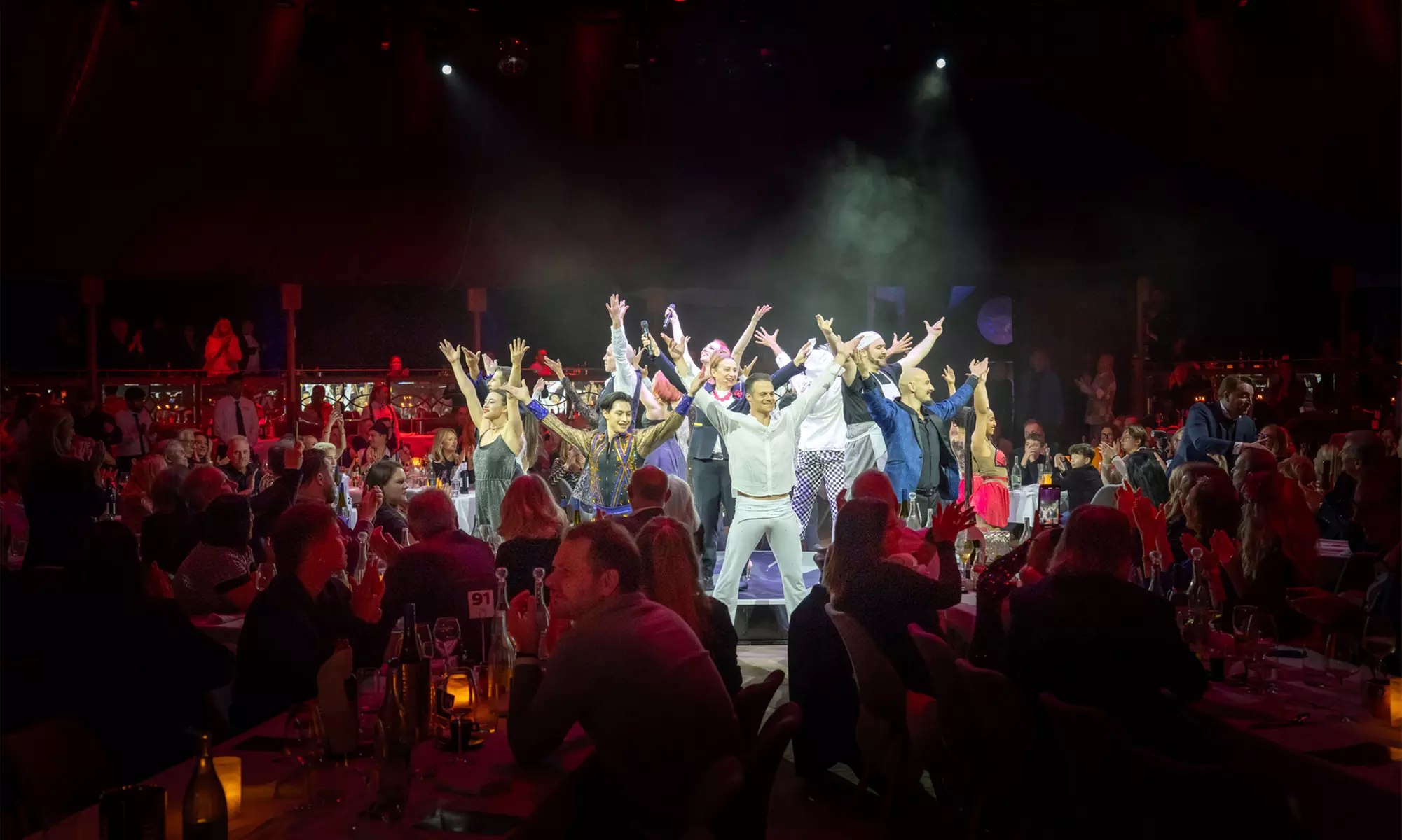 Ticket für die „HULLIS-Dinnershow“ vom 20.11.2025 bis 29.01.2026