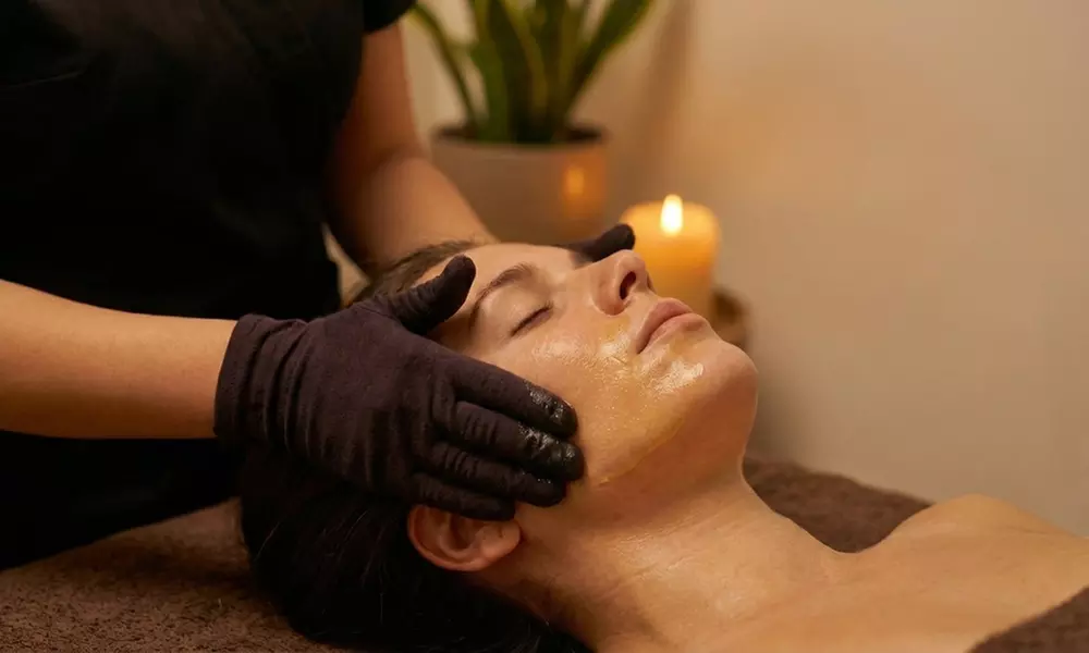 1 Day Fast Track Diploma in Facial & Scalp Massage or Spa Facial