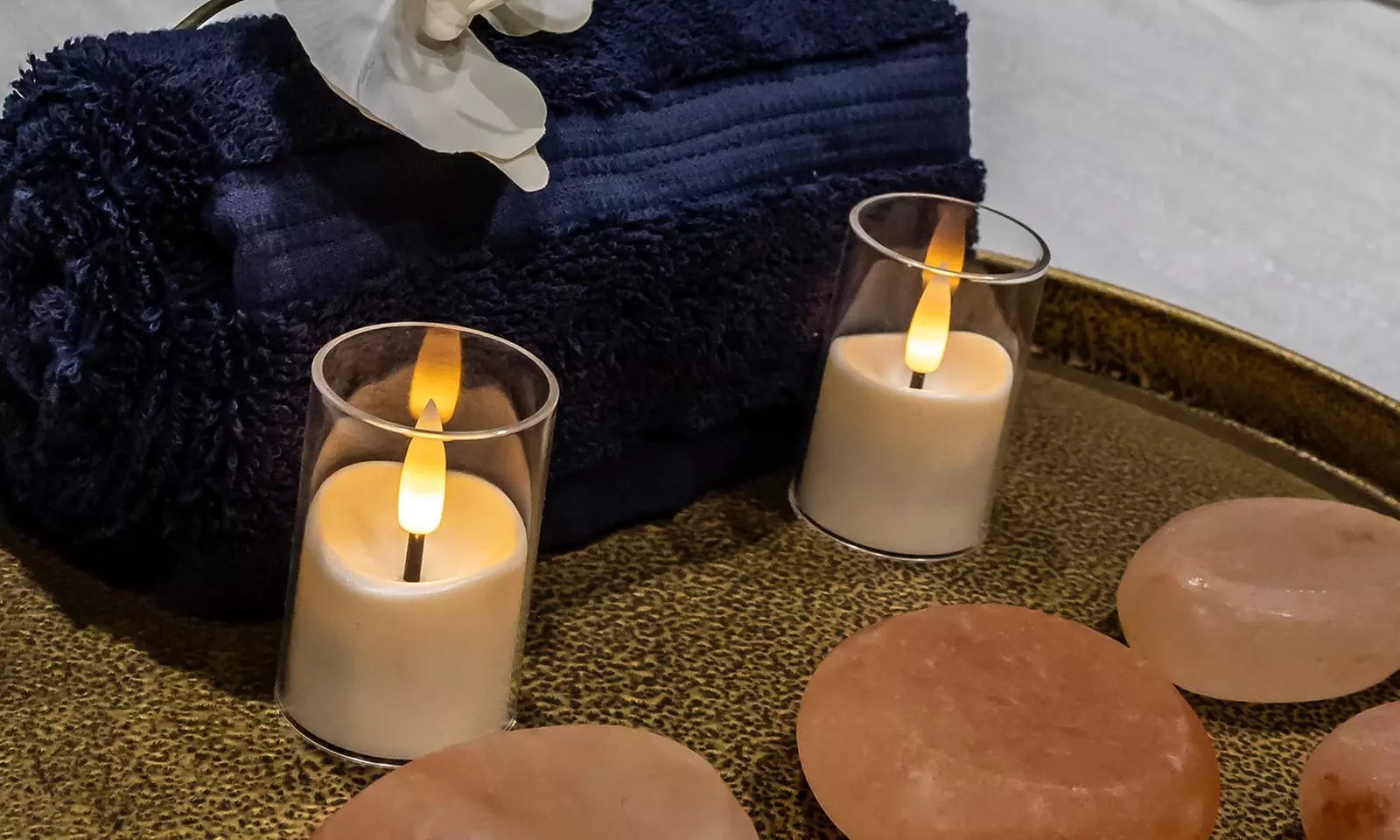Relaxing 90-Minute Swedish or Deep Tissue Massages and More