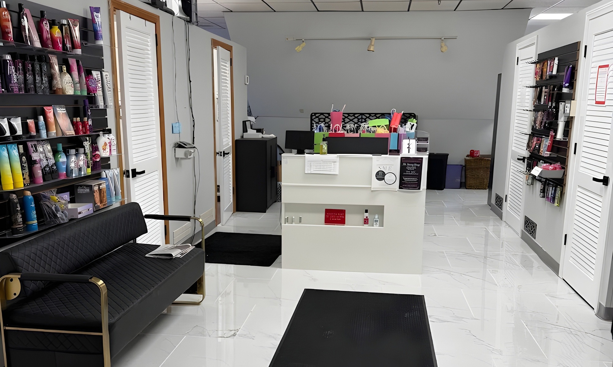 1, 3 or 6 30-Min Pro Spray Tans or 1 Month KBL UV Bed Tan Sessions