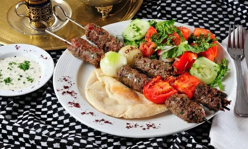 Istanboel aan de Rijn: mediterraans 3-gangen keuzediner in Arnhem