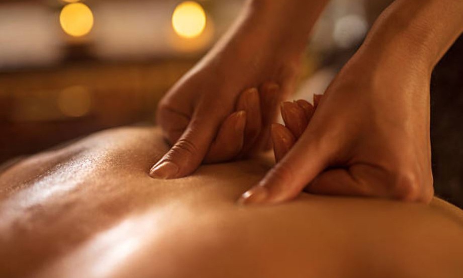 Mima tu cuerpo con un masaje con duración y técnica a elegir para 1