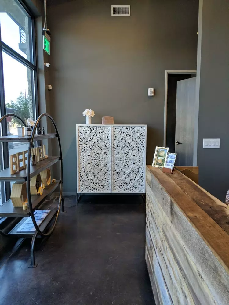 Revive with a 30-Min Compression Therapy Session