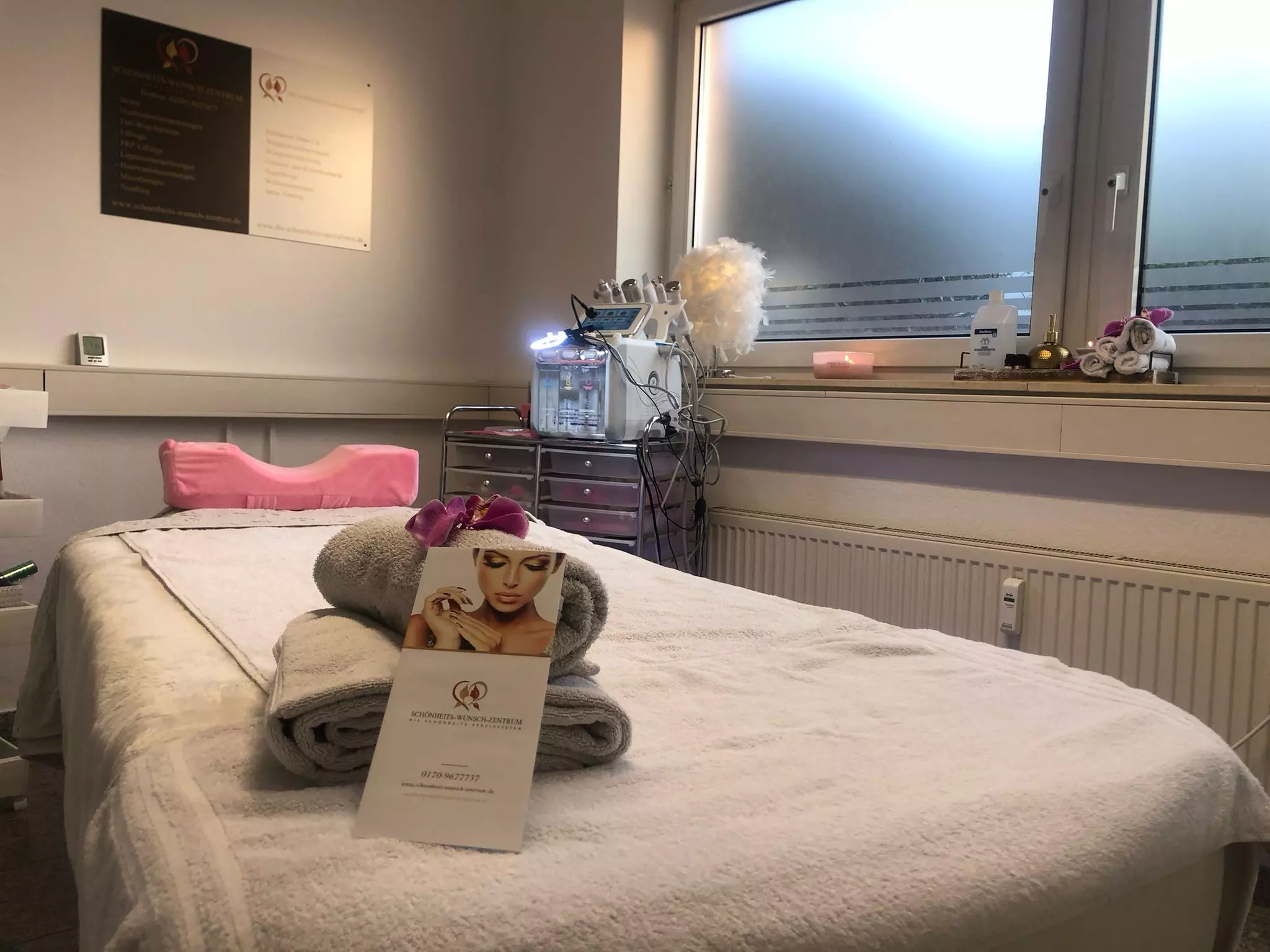 60 Min. Wellness-Massage mit Thai-, Straffungs- oder Aromaöl