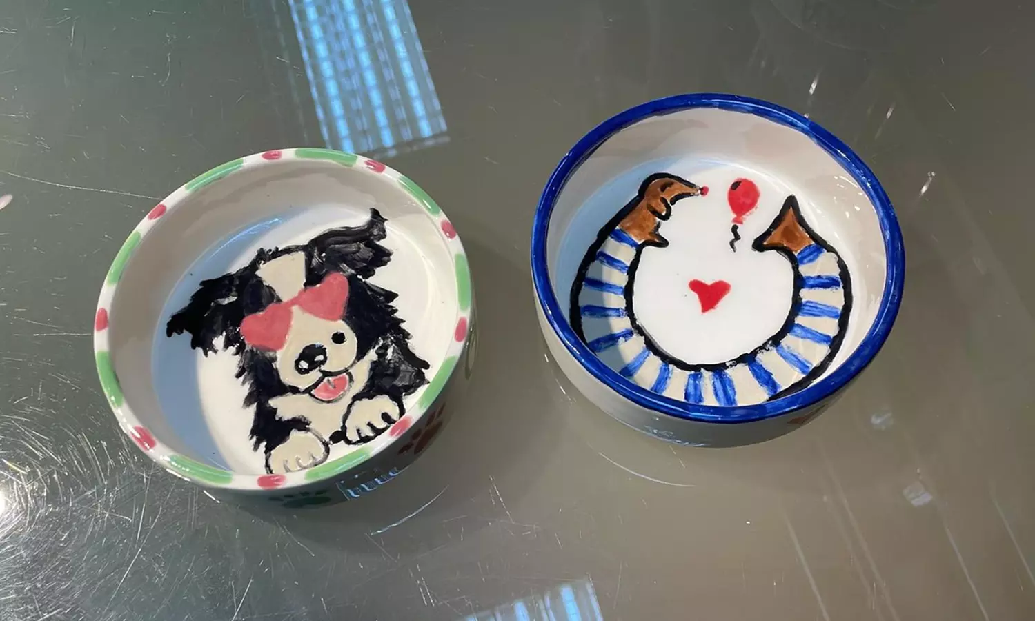 Taller de pintura cerámica con picoteo y bebida para 1 o 2 personas