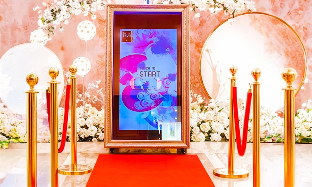 Magical Mirror Photobooth & LED Dance Floor For 4 Hours Of Wow