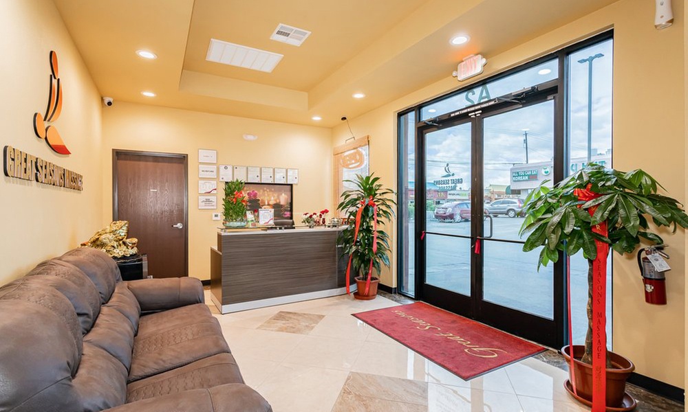 Up to 37% Off on Couples Massage at Great Seasons Massage