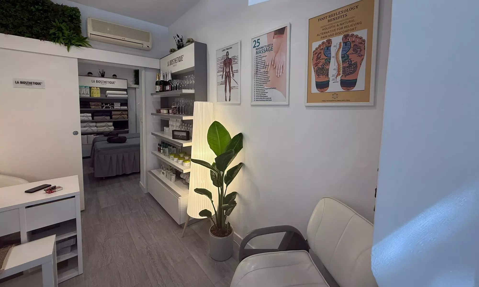 Ritual en pareja con masaje oriental, champán y chocolate