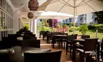 Día de piscina y buffet en Marbella para 1 o 2 personas