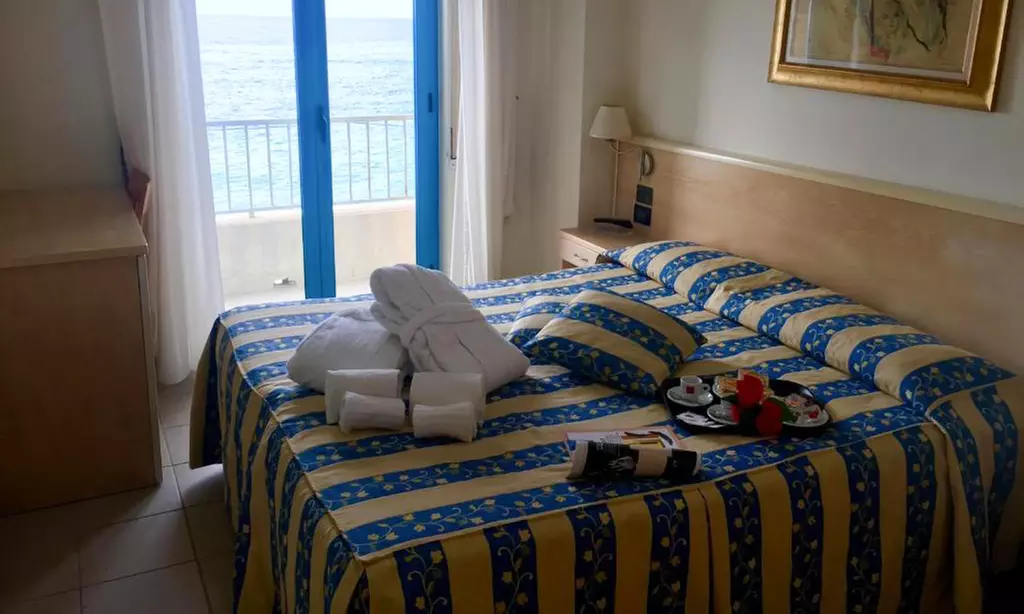 Calabria 4*: 7 notti per 1 persona in Pensione Completa