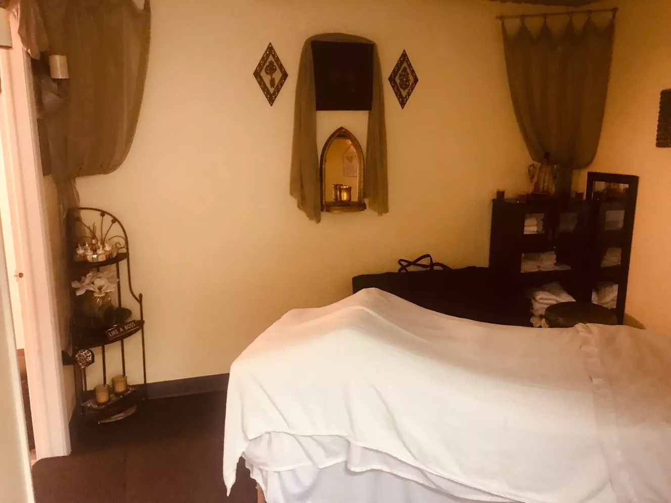 Relaxing Couples Massage Spa Experience at My Magic Hands
