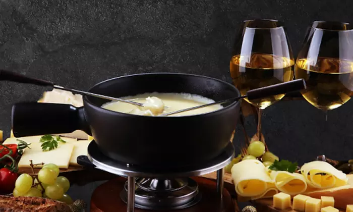Fondue nach Wahl für 2 oder 4 Personen in historischer Atmosphäre