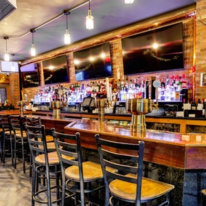 Austin's ale house bar