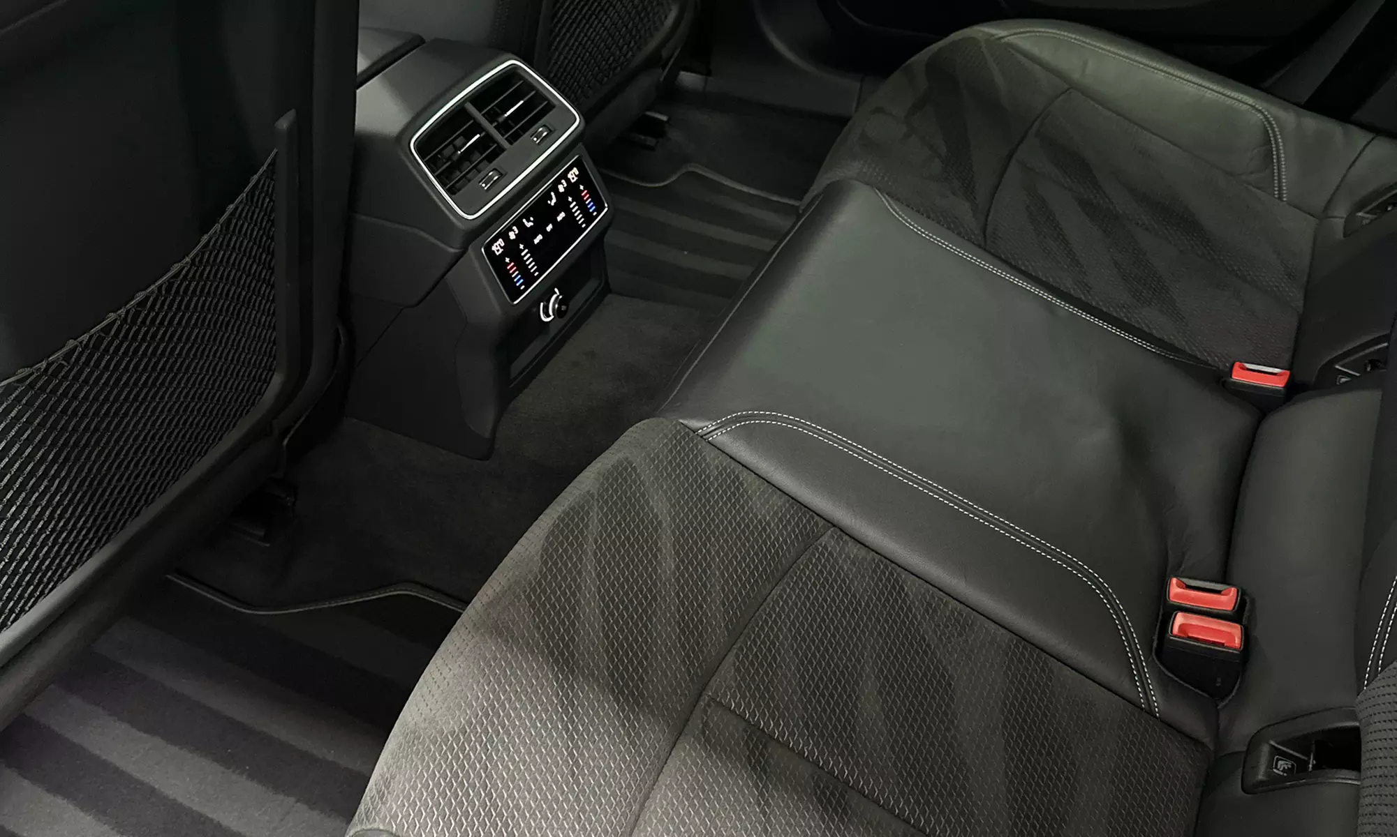 Innen- und Außenreinigung nach Wahl für 1 Pkw