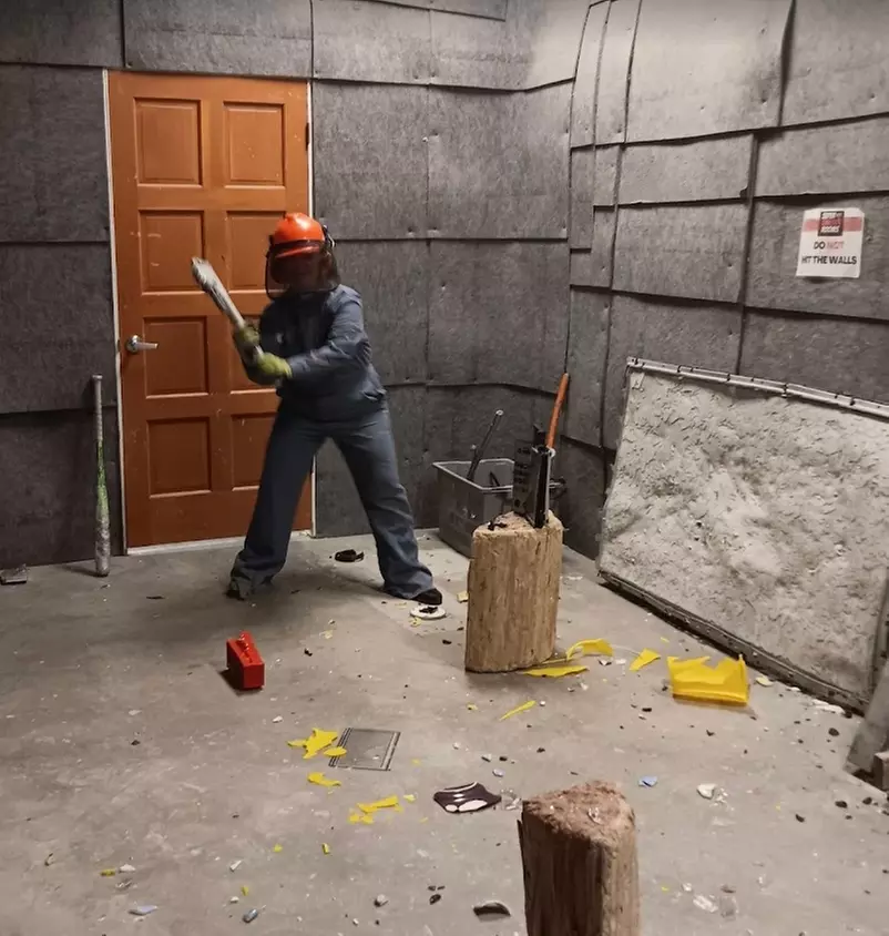 Smash It Out! Super Smash Rooms' Rage Room Packages for 1 to 7 People