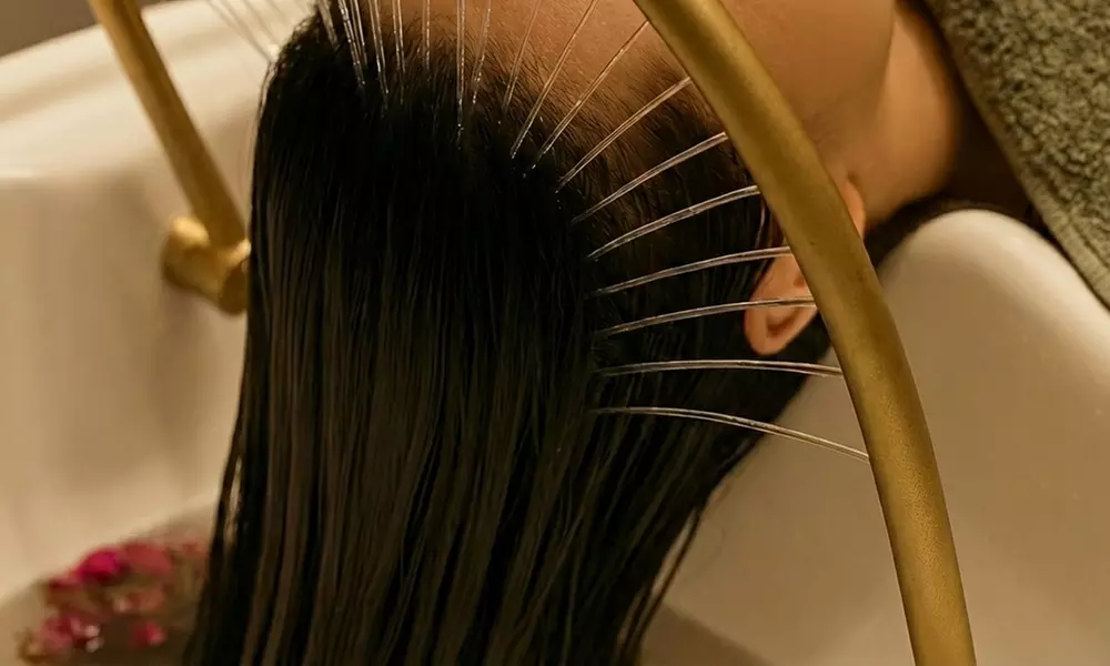 60-Min Luxury Head Spa Pamper Treatment & Glowing Facial